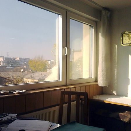 Rompromo Plus Accommodation Букурещ Екстериор снимка