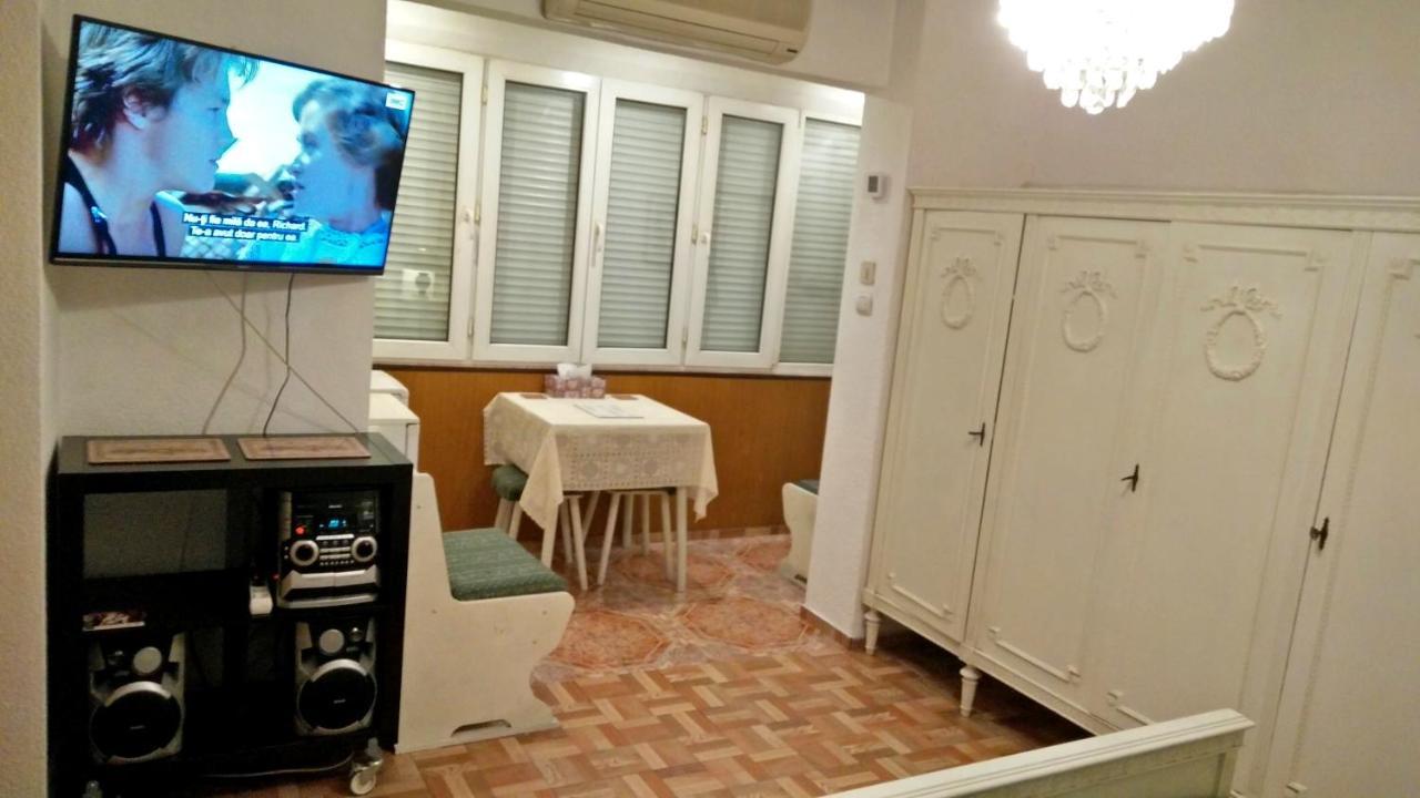 Rompromo Plus Accommodation Букурещ Екстериор снимка