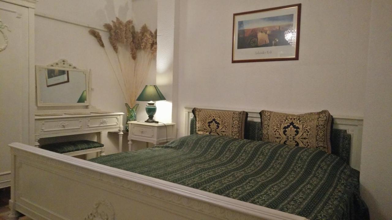 Rompromo Plus Accommodation Букурещ Екстериор снимка